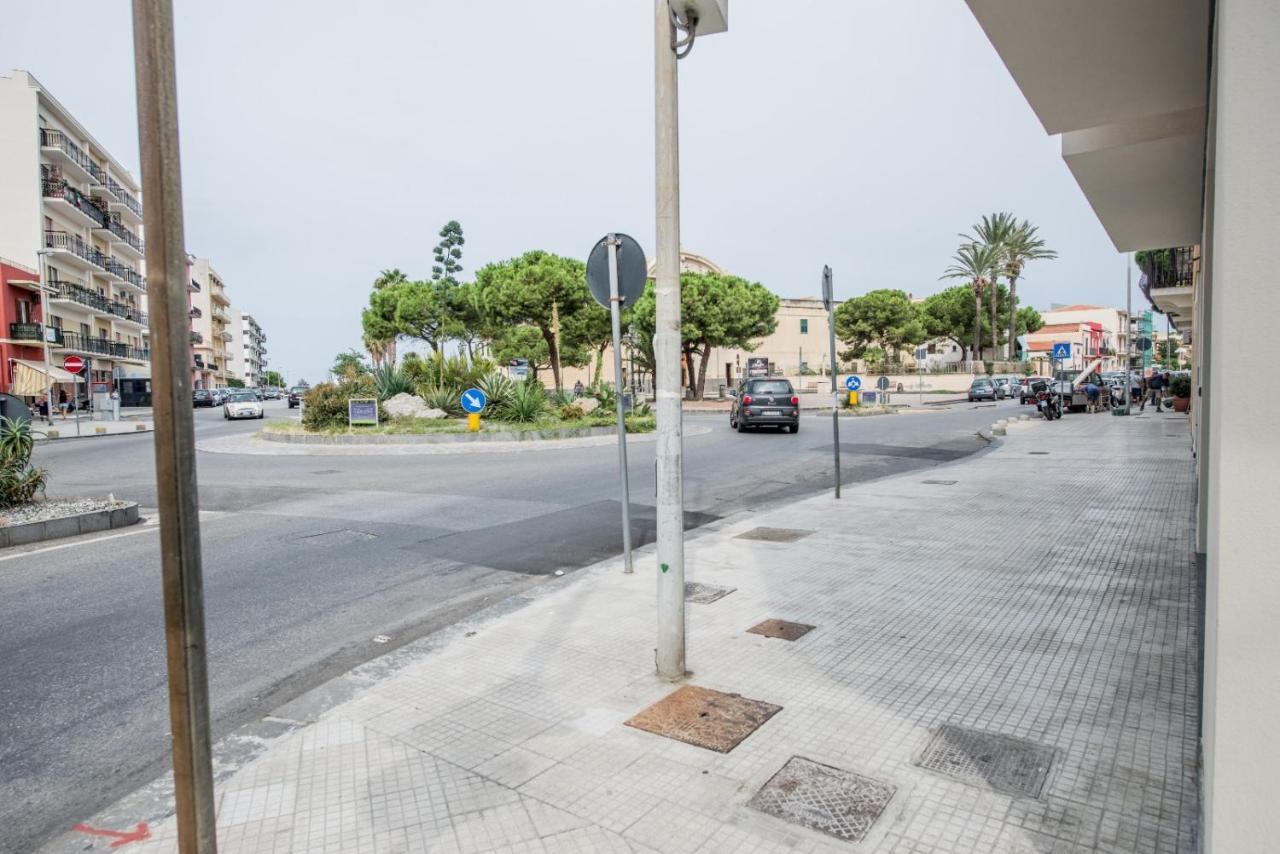 Home Square ميلاتسو المظهر الخارجي الصورة